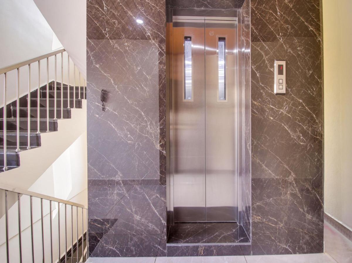 Hotel O Rr Residency Khammam Ngoại thất bức ảnh