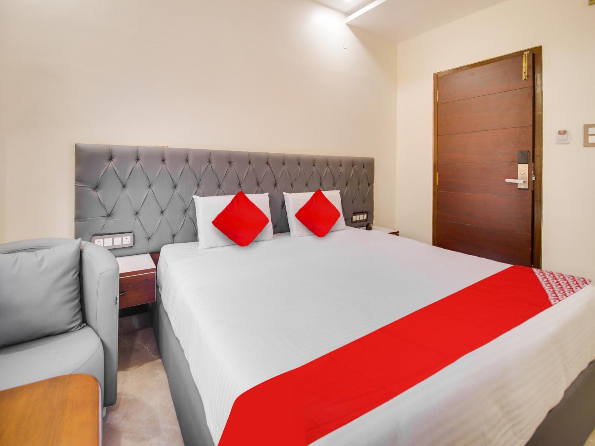 Hotel O Rr Residency Khammam Ngoại thất bức ảnh