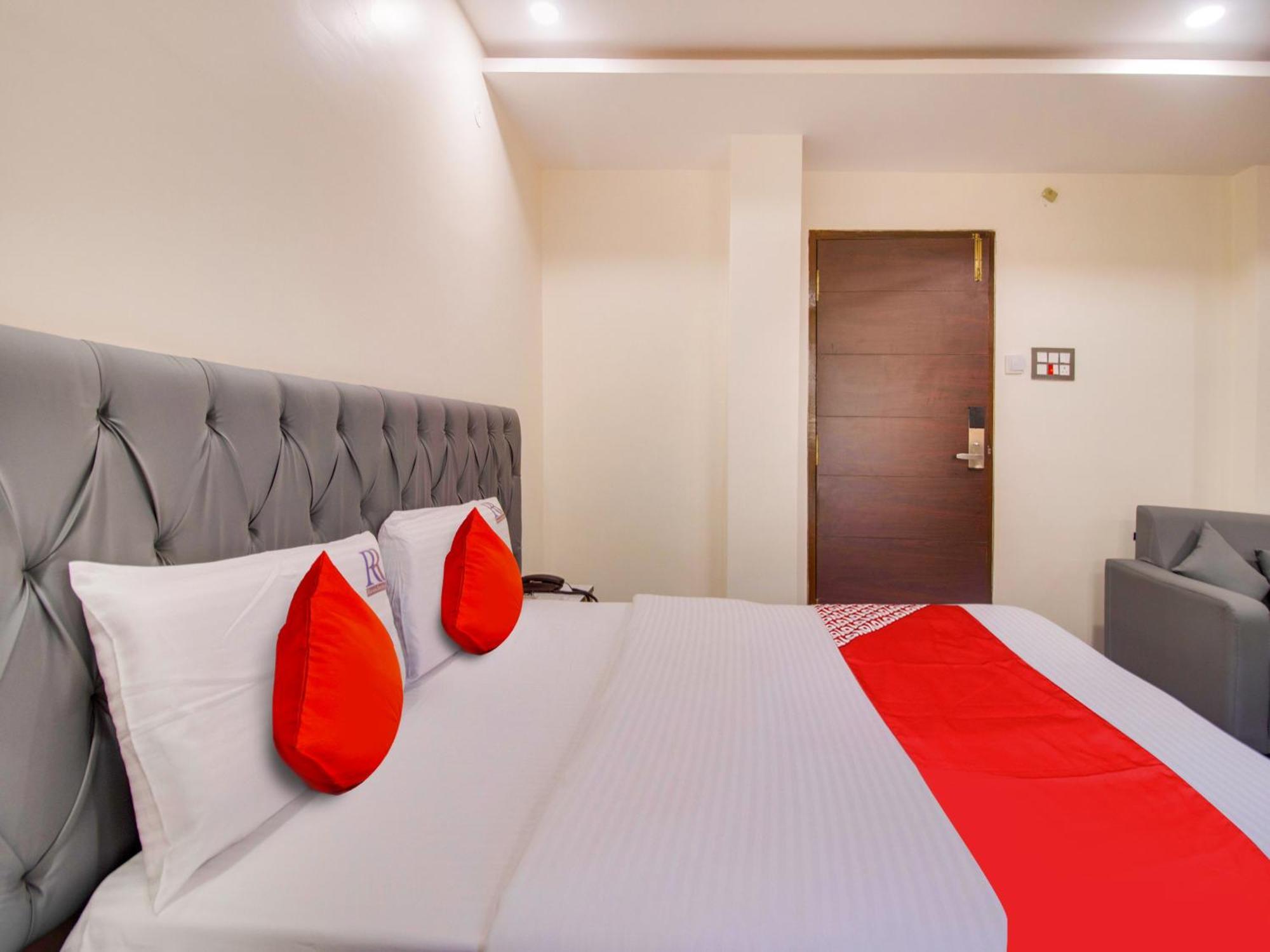 Hotel O Rr Residency Khammam Ngoại thất bức ảnh
