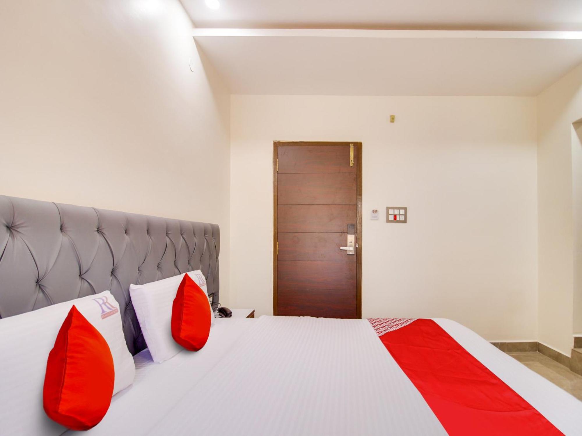 Hotel O Rr Residency Khammam Ngoại thất bức ảnh